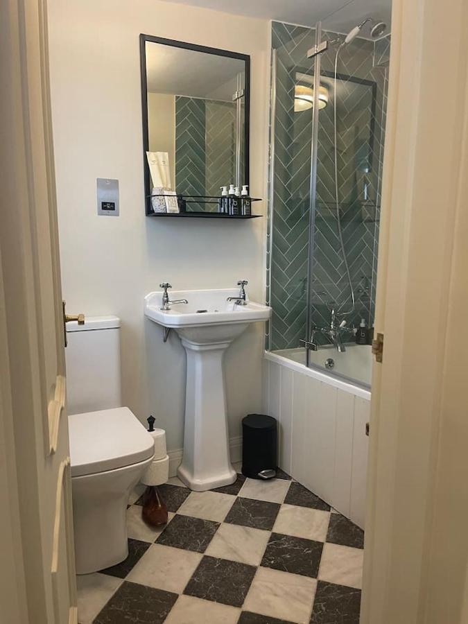 Luxury London English Charm Ngoại thất bức ảnh