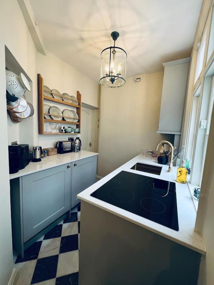 Luxury London English Charm Ngoại thất bức ảnh